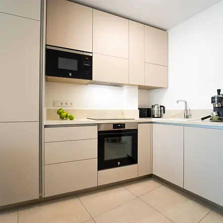 Deluxe Atico Apartmán *